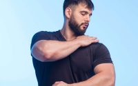Shoulder Muscle Tear: 5 Common Signs & Symptoms